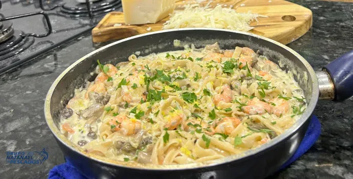 Massa Fresca com Camarão ao Molho de Limão Siciliano